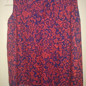 Like New - Fun and Flowing Red Floral & Navy Poly XXL Sleeveless Top